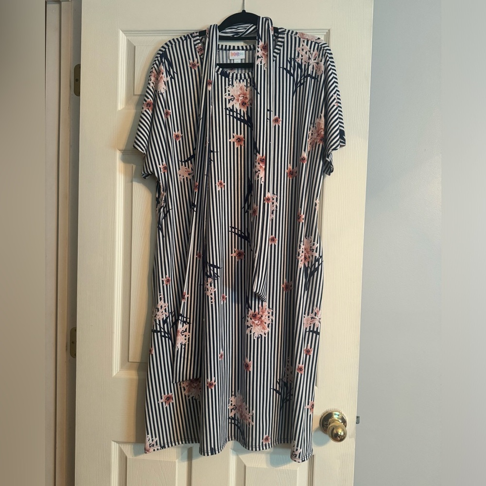 Lualroe 2x dress with belt